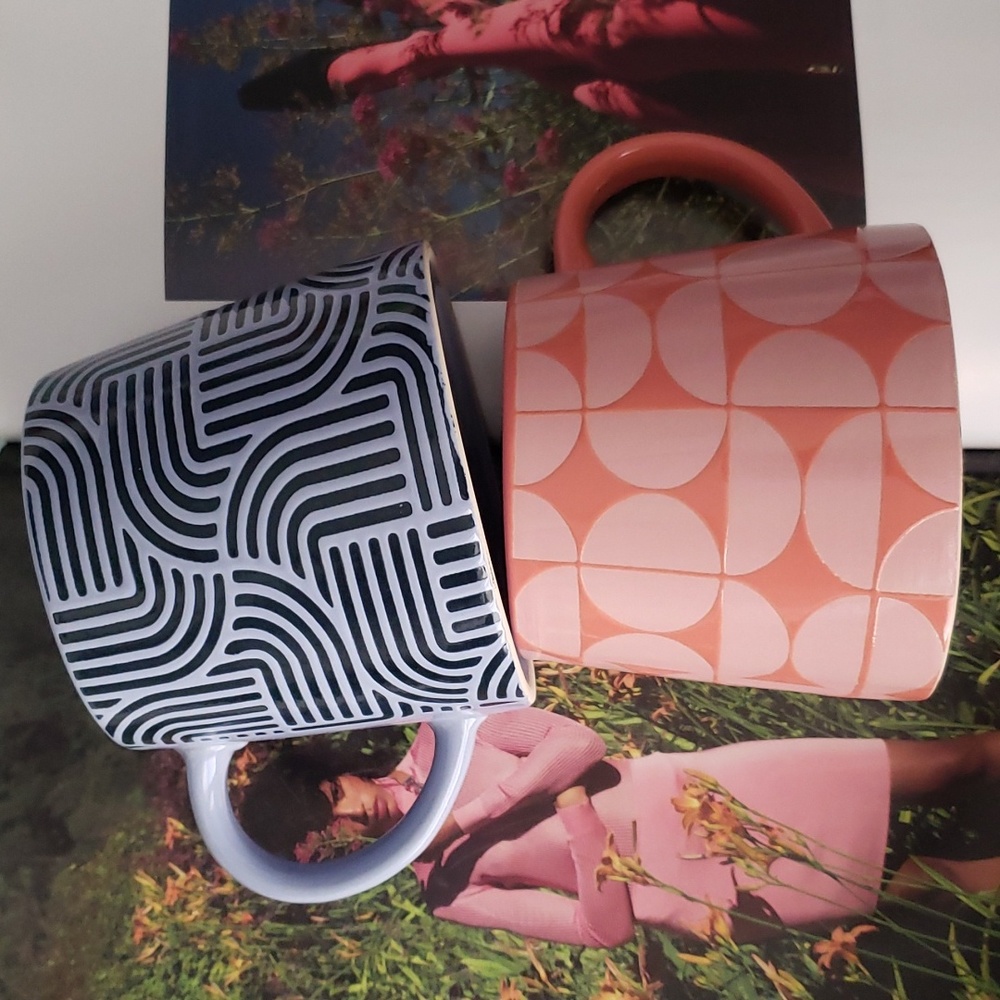 Geometric-Print Drinking Mugs